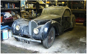 Image of an old car